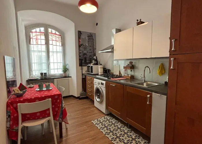 Colombo House E L'isola Che Non C'e Apartman Genova